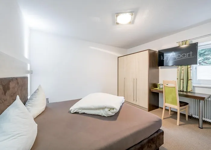 アパート Lunapart